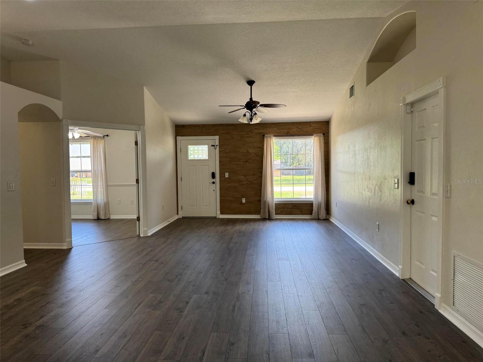 EAST UMATILLA - Residential