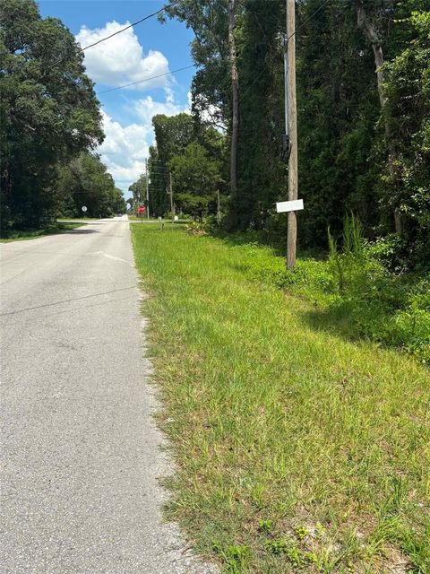 Tiny photo for 0000 NW 166th Street, Trenton, FL 32693 (MLS # GC541621)
