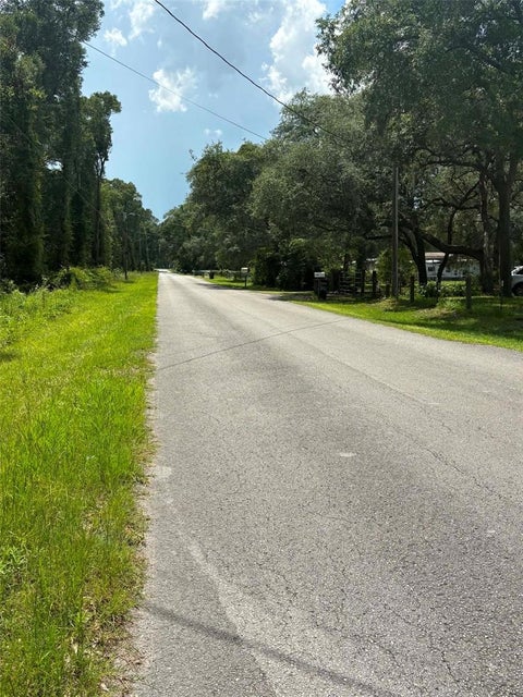 Tiny photo for 0000 NW 166th Street, Trenton, FL 32693 (MLS # GC541621)
