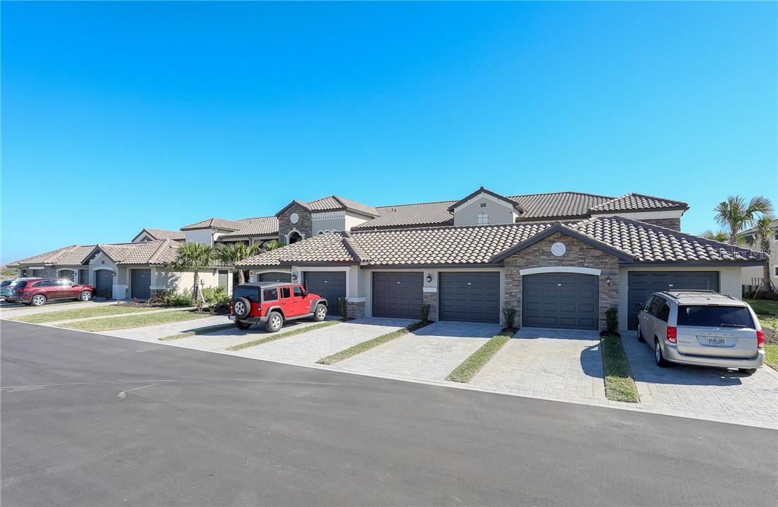LAKEWOOD NATIONAL - Residential Lease
