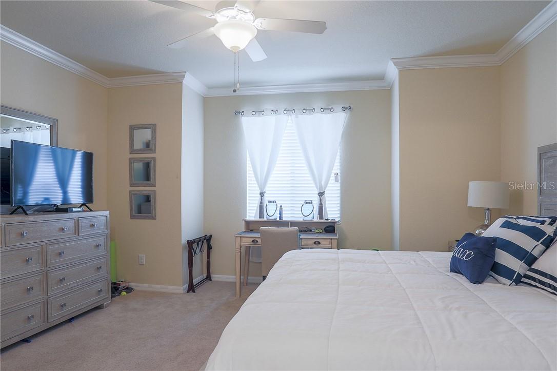 LAKEWOOD NATIONAL - Residential Lease