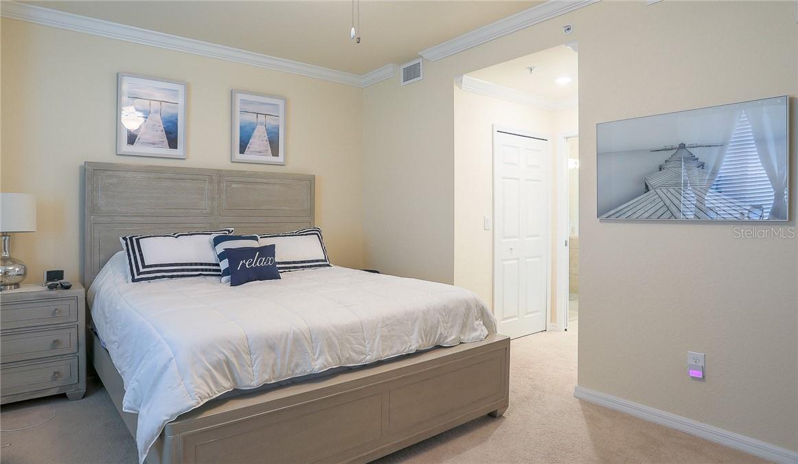 LAKEWOOD NATIONAL - Residential Lease