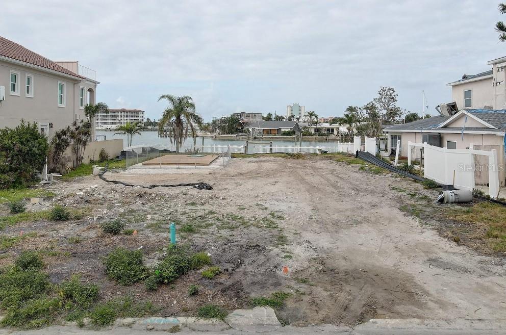 ISLE OF PALMS 1ST ADD - Land