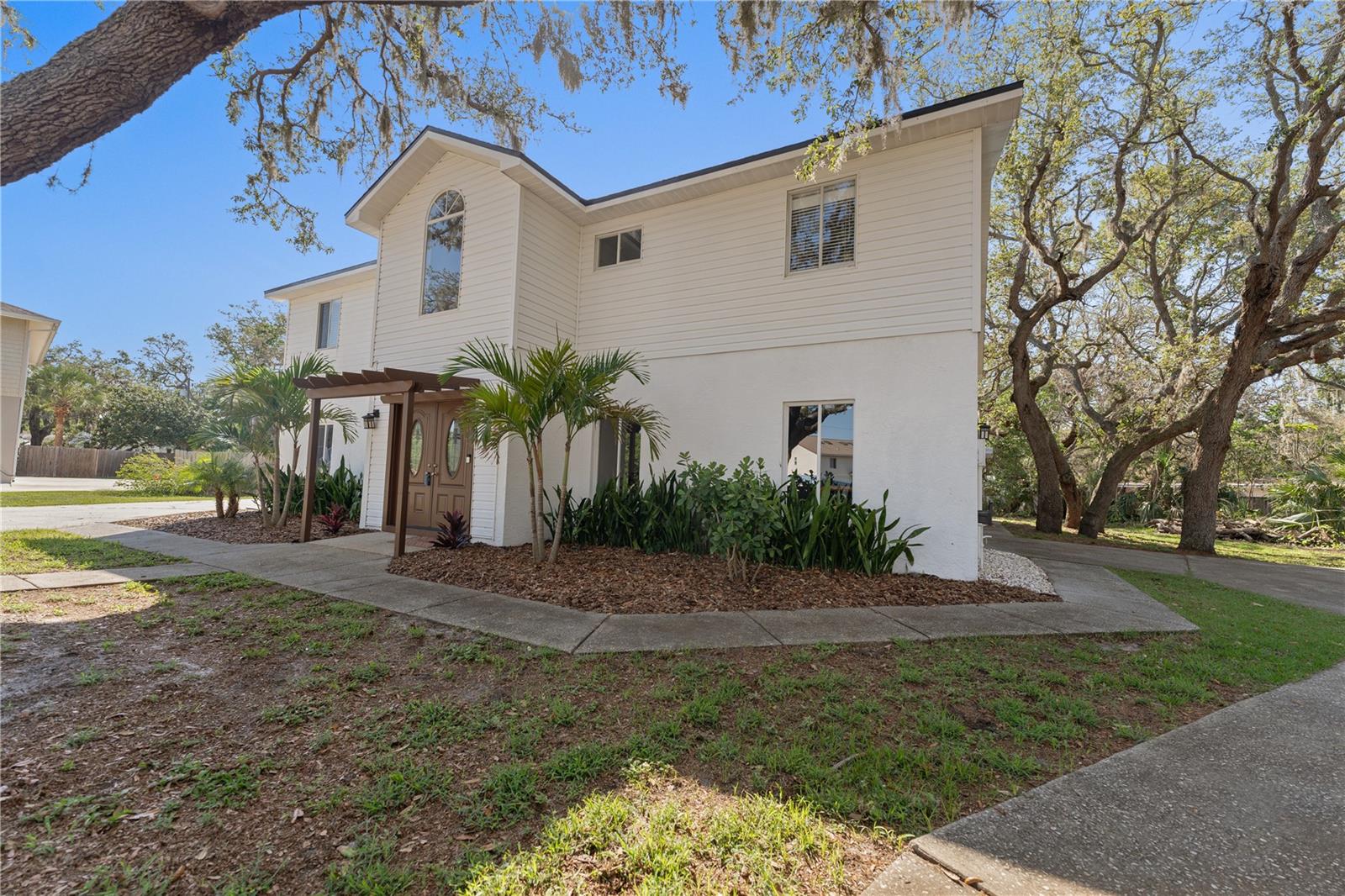 1820 RUMAR LANE
