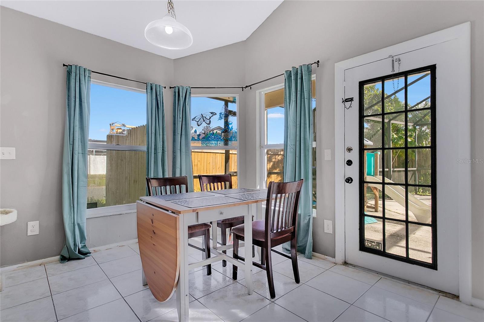 LINDFIELDS UNIT 3 - Residential