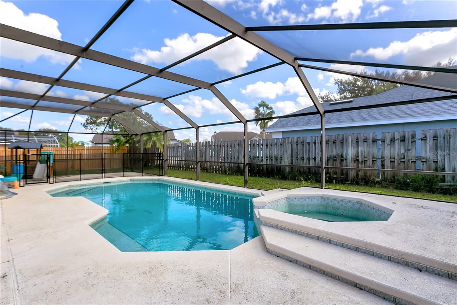 LINDFIELDS UNIT 3 - Residential