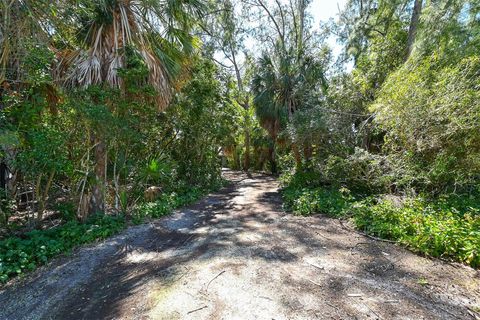 A home in LONGBOAT KEY