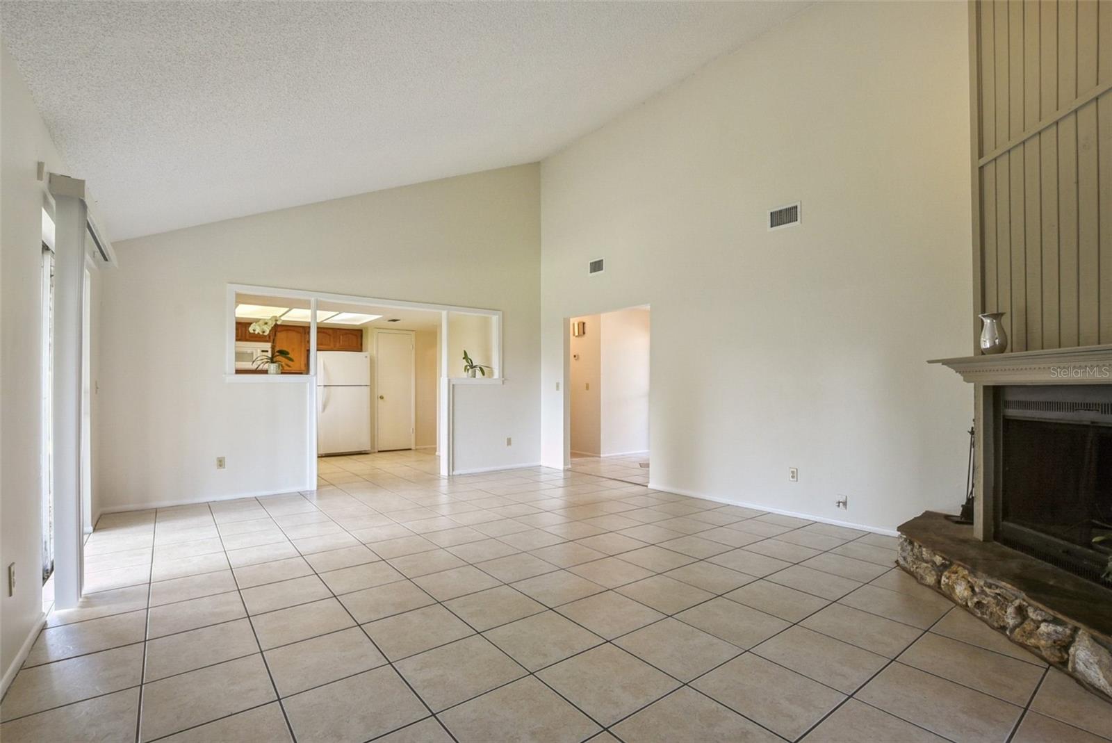 309 REDWING WAY