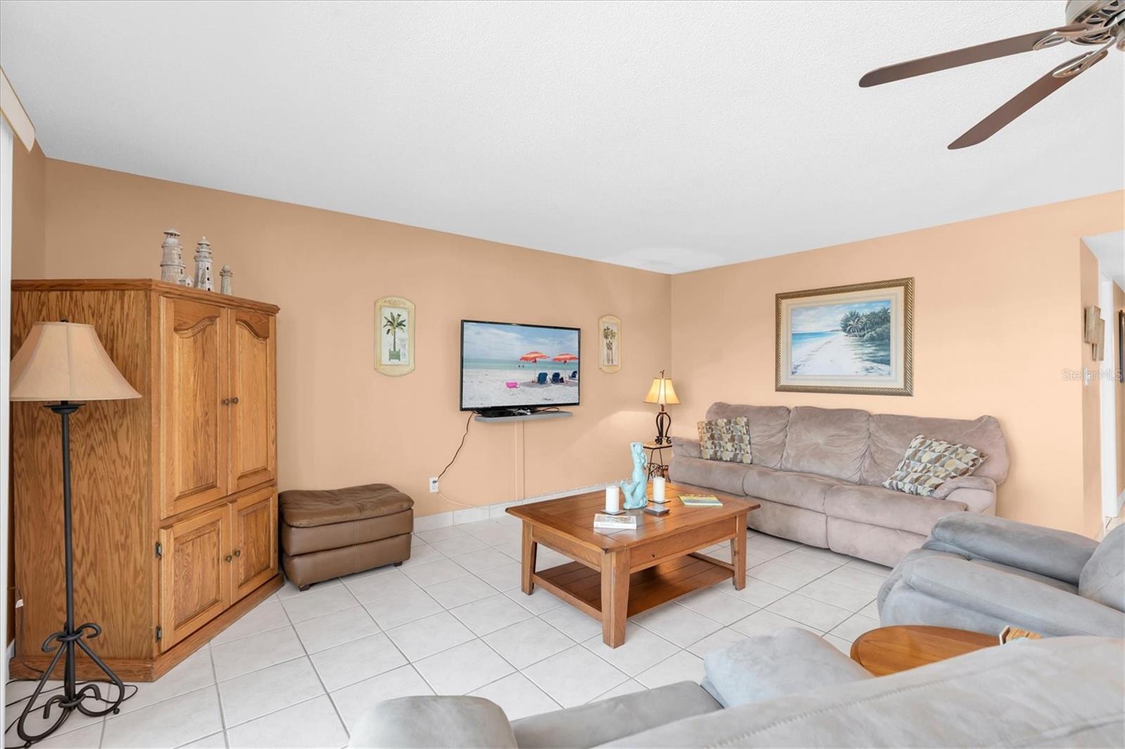 HOLIDAY VILLAS 2 - Residential