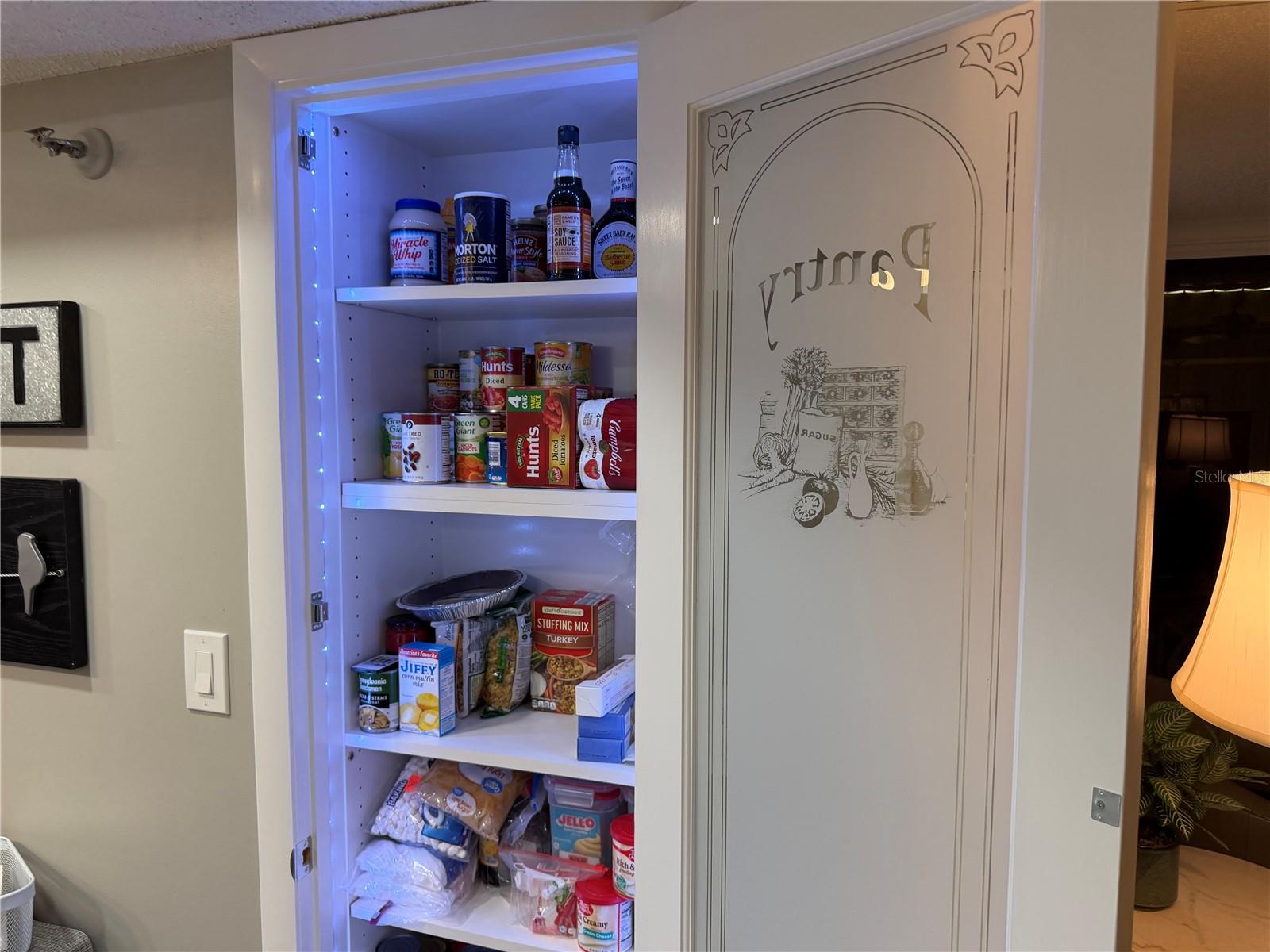 PROMENADES EAST - Residential