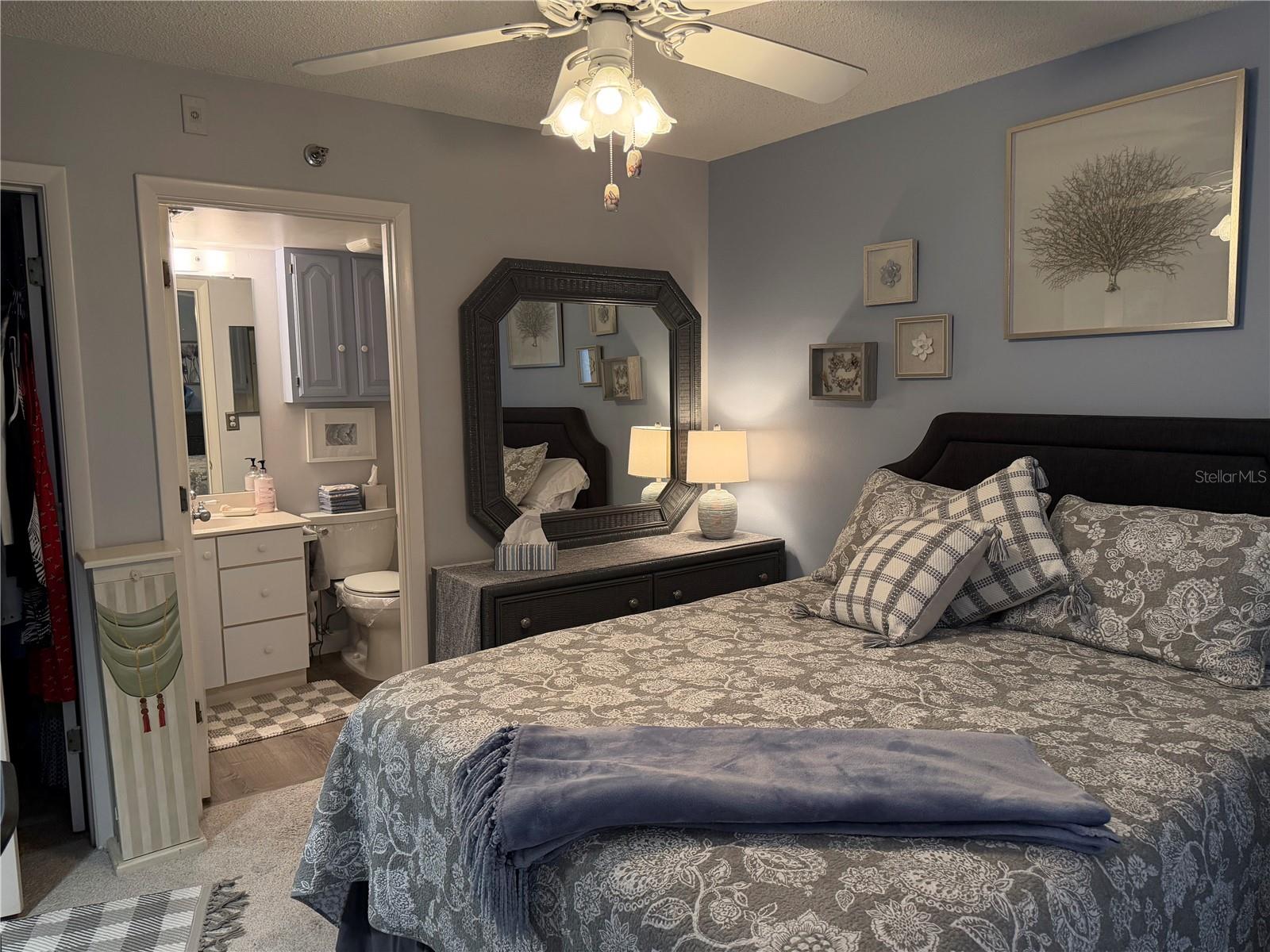 PROMENADES EAST - Residential