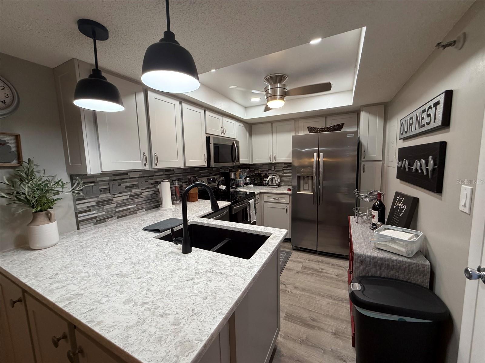 PROMENADES EAST - Residential