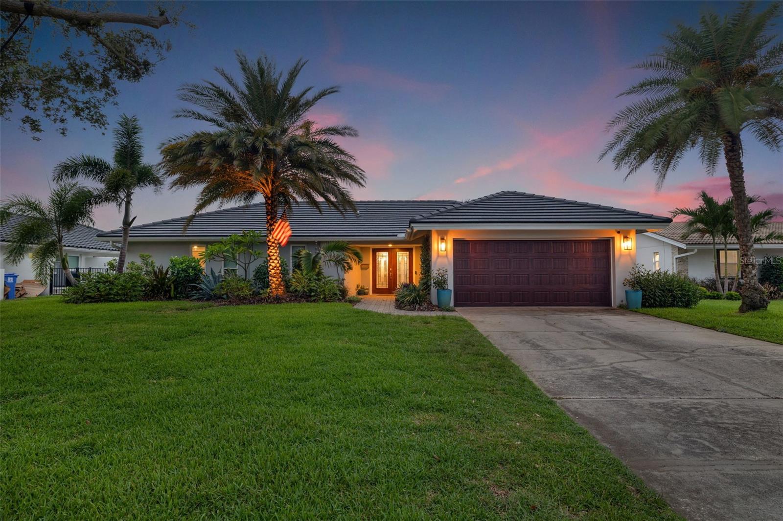 VENETIAN ISLES - Residential