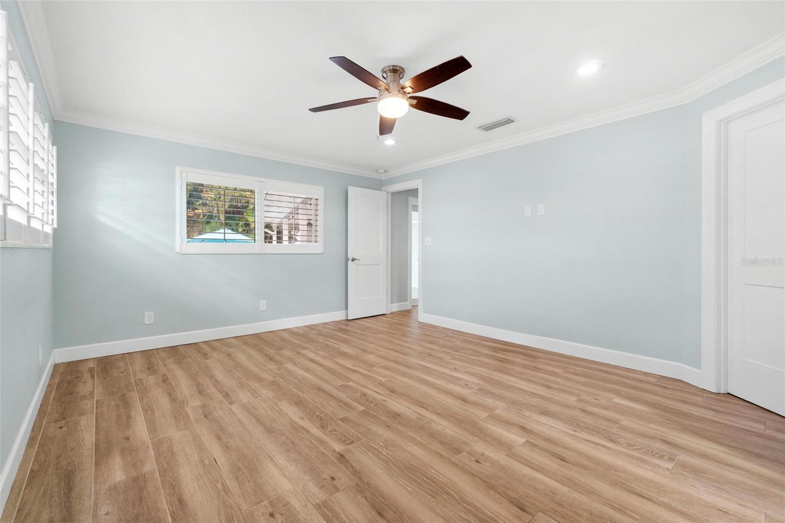 VENETIAN ISLES - Residential