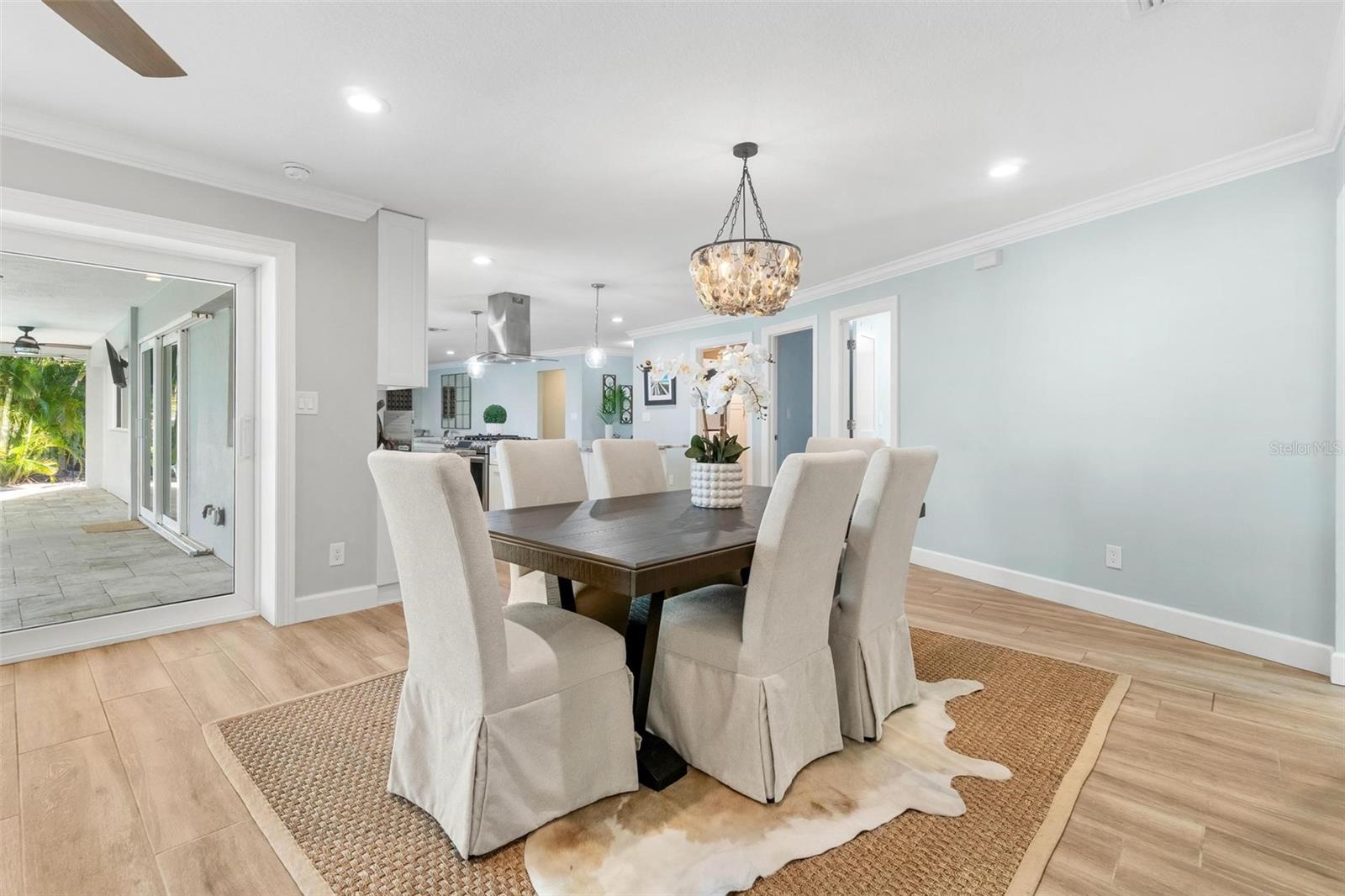 VENETIAN ISLES - Residential