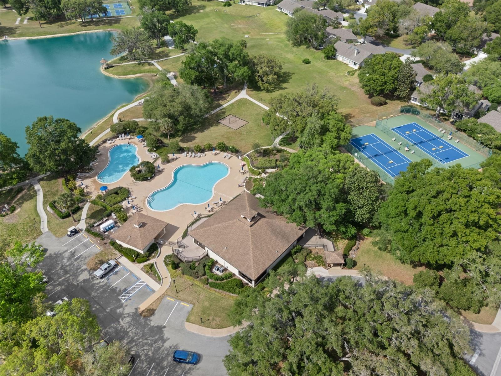 FOX HOLLOW VILLAGE FIRST ADD - Residential