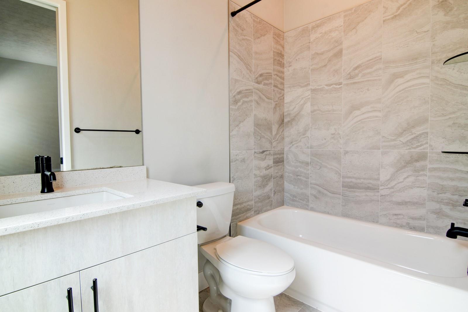 GLORIA'S WAY - Residential Lease