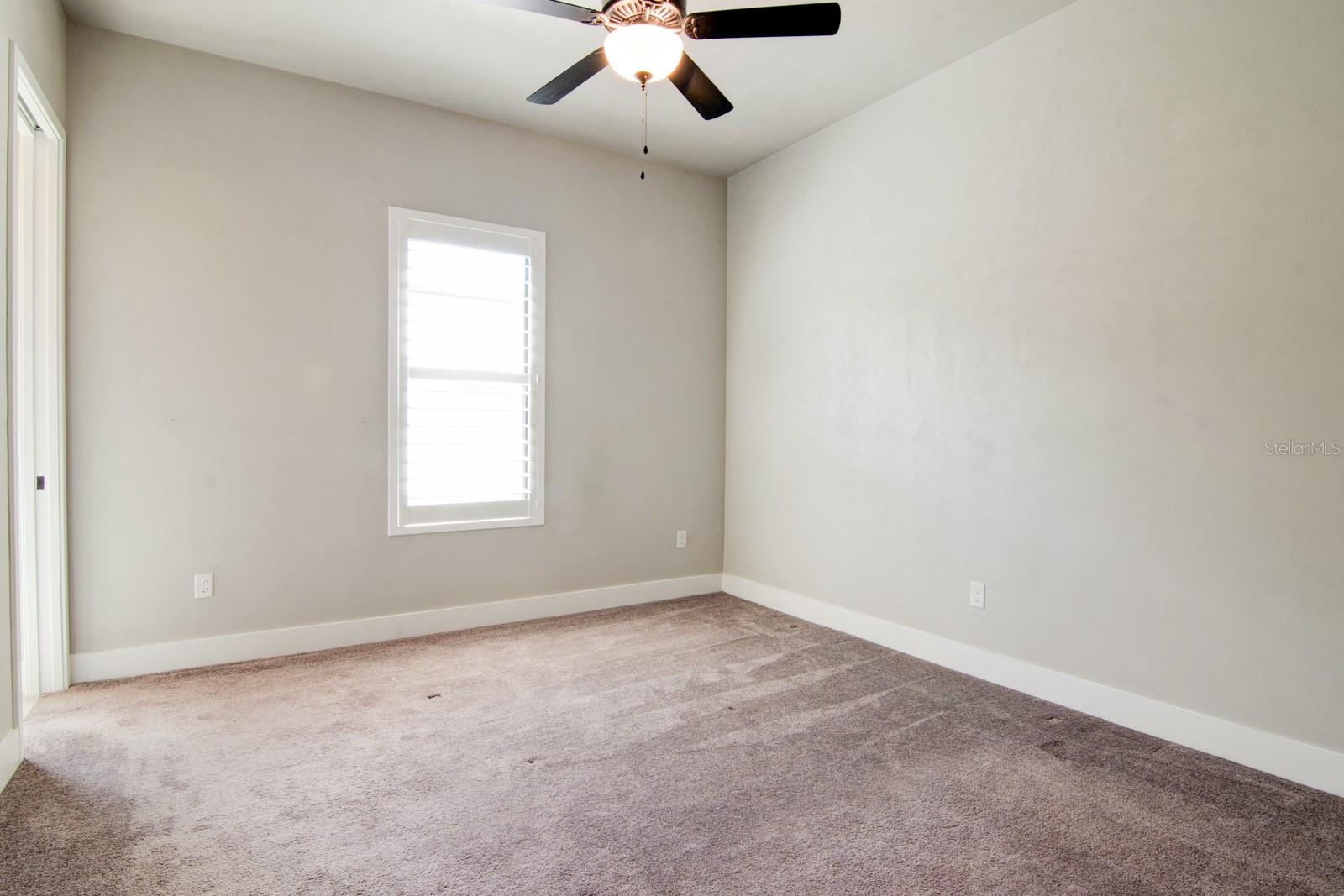 GLORIA'S WAY - Residential Lease