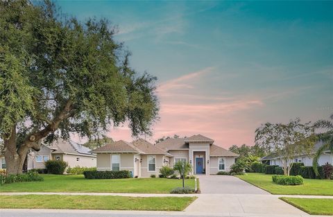 Photo of 6037 Apex Way, Lady Lake, FL 32159 (MLS # G5102368) Photo of 6037 Apex Way, Lady Lake, FL 32159 (MLS # G5102368)