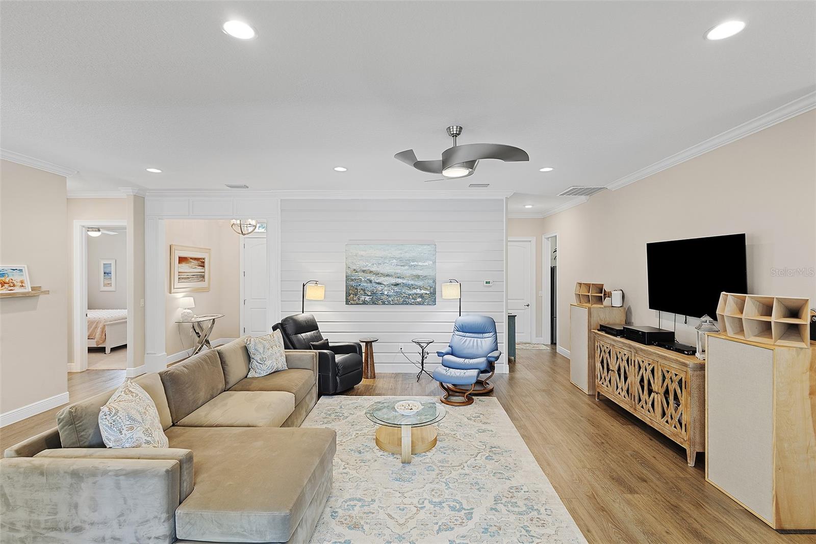 HARBOR HILLS - Residential