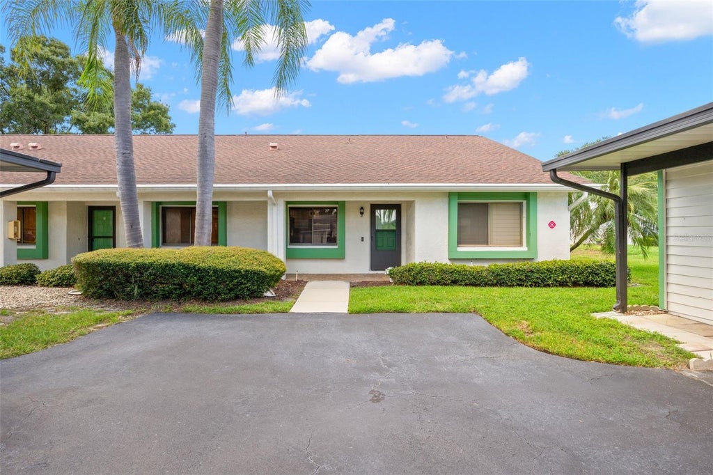 Photo of 2502 Royal Pines Circle #5C, Clearwater, FL 33763 (MLS # TB8537523)
