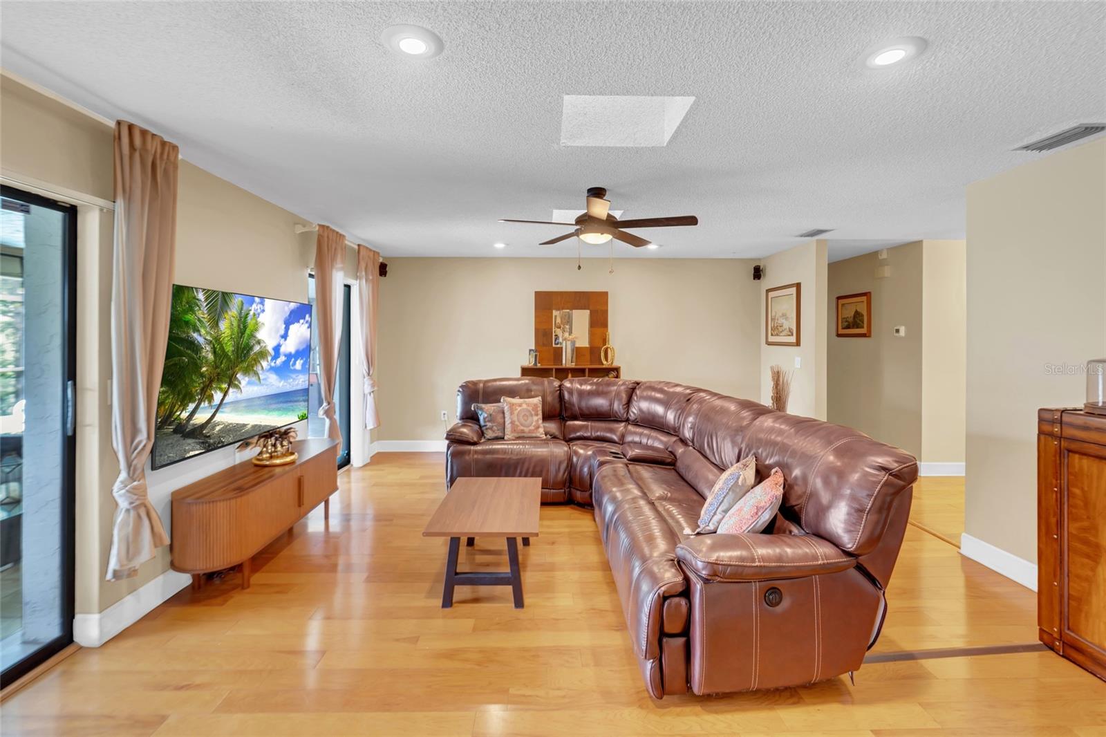 UNIVERSITY PINES - Residential