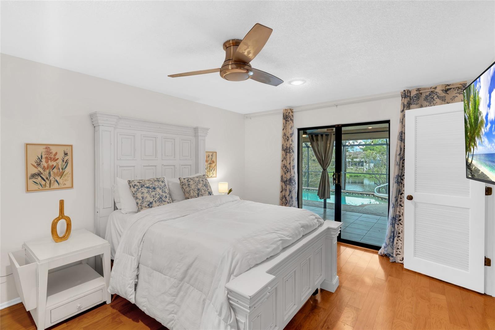 UNIVERSITY PINES - Residential