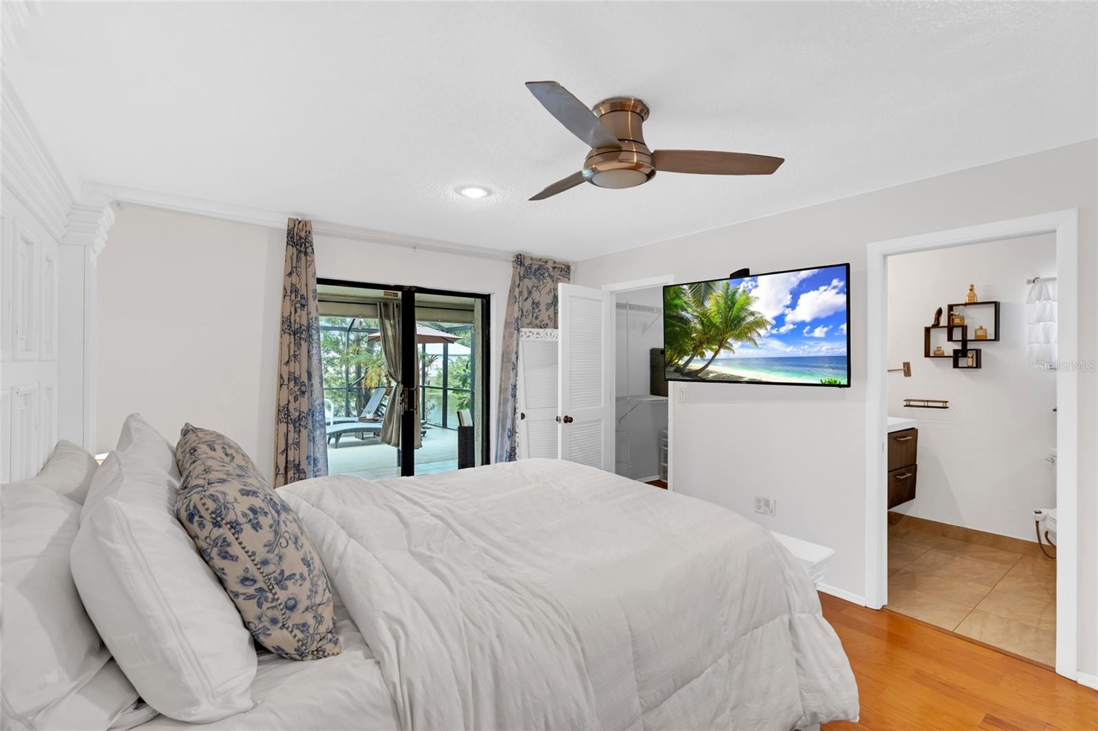 UNIVERSITY PINES - Residential