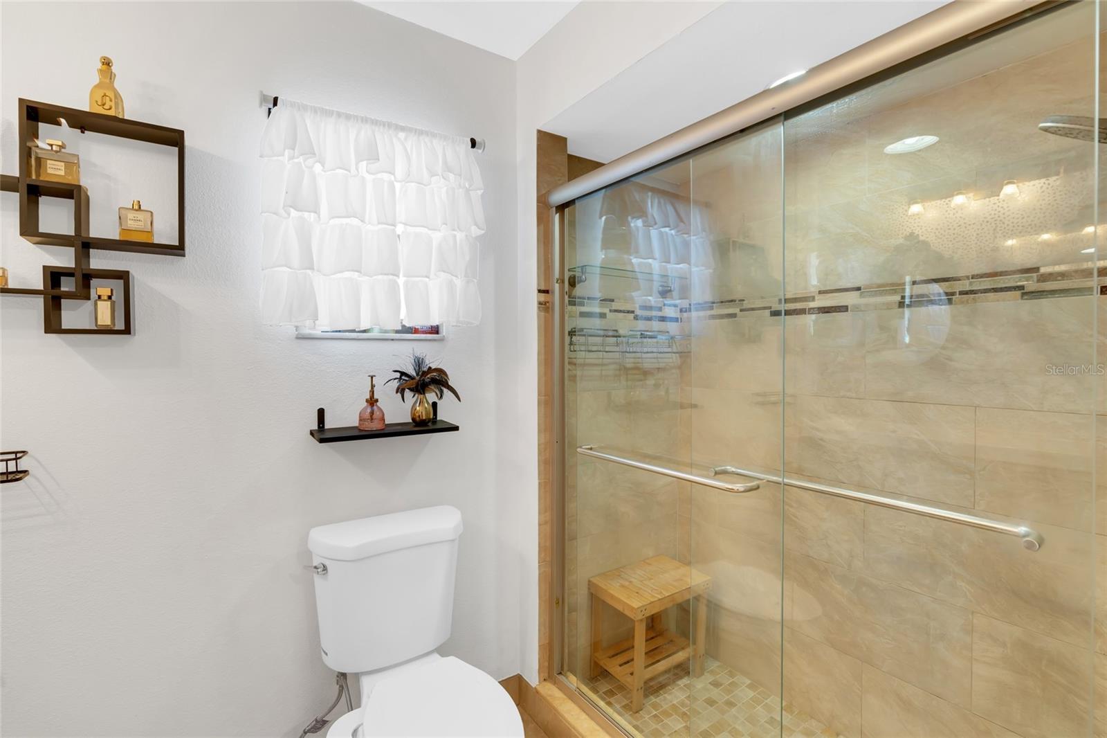 UNIVERSITY PINES - Residential