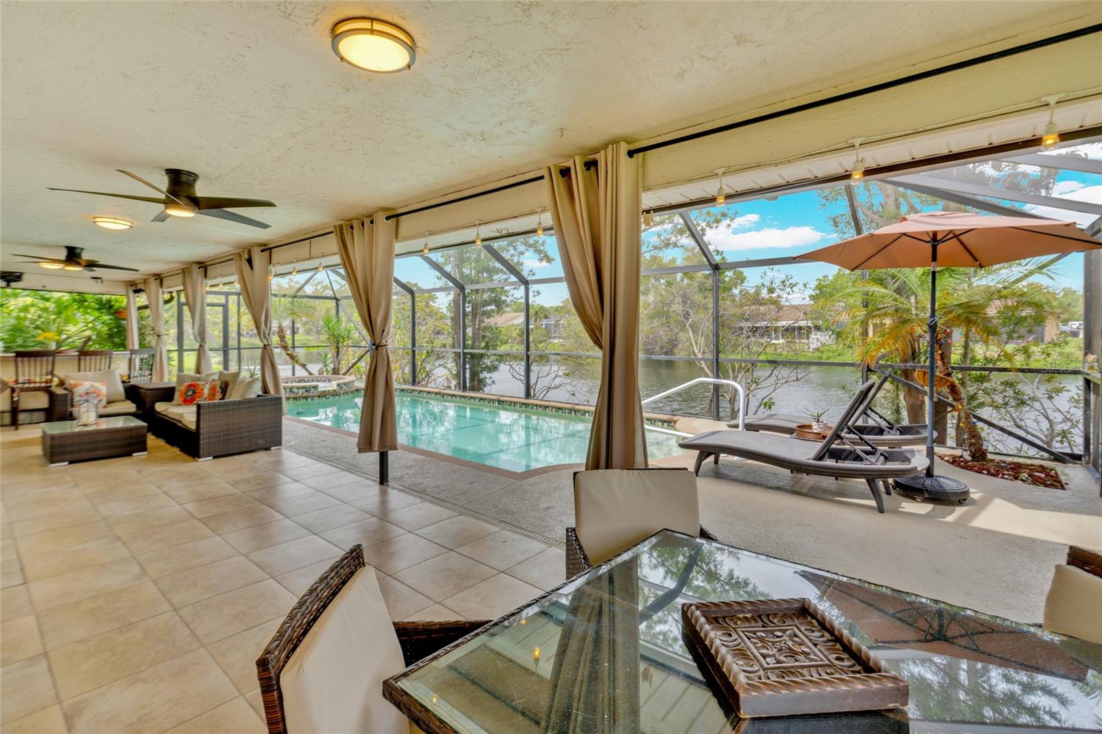 UNIVERSITY PINES - Residential