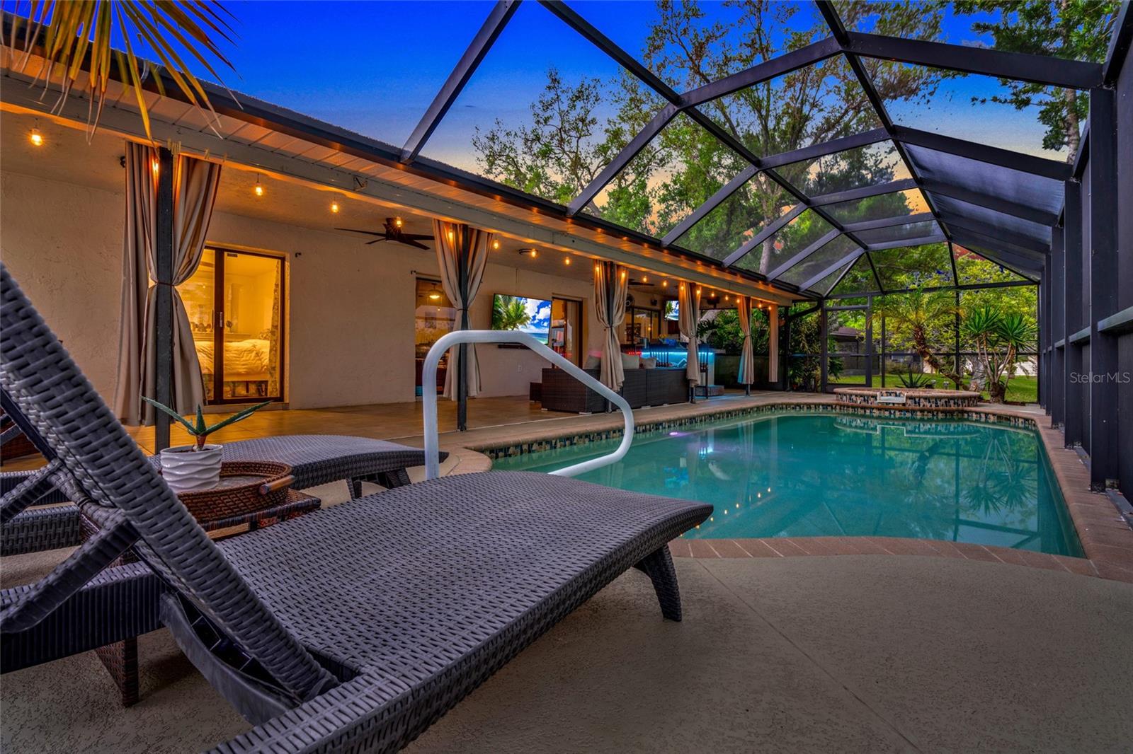 UNIVERSITY PINES - Residential