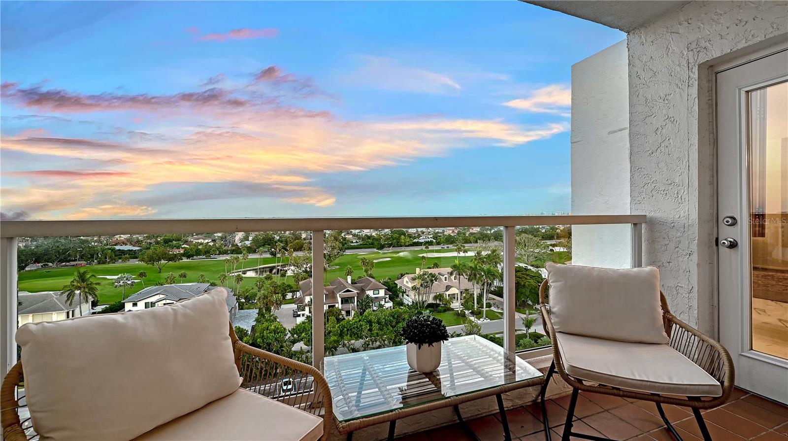 PRIVATEER SOUTH - Residential