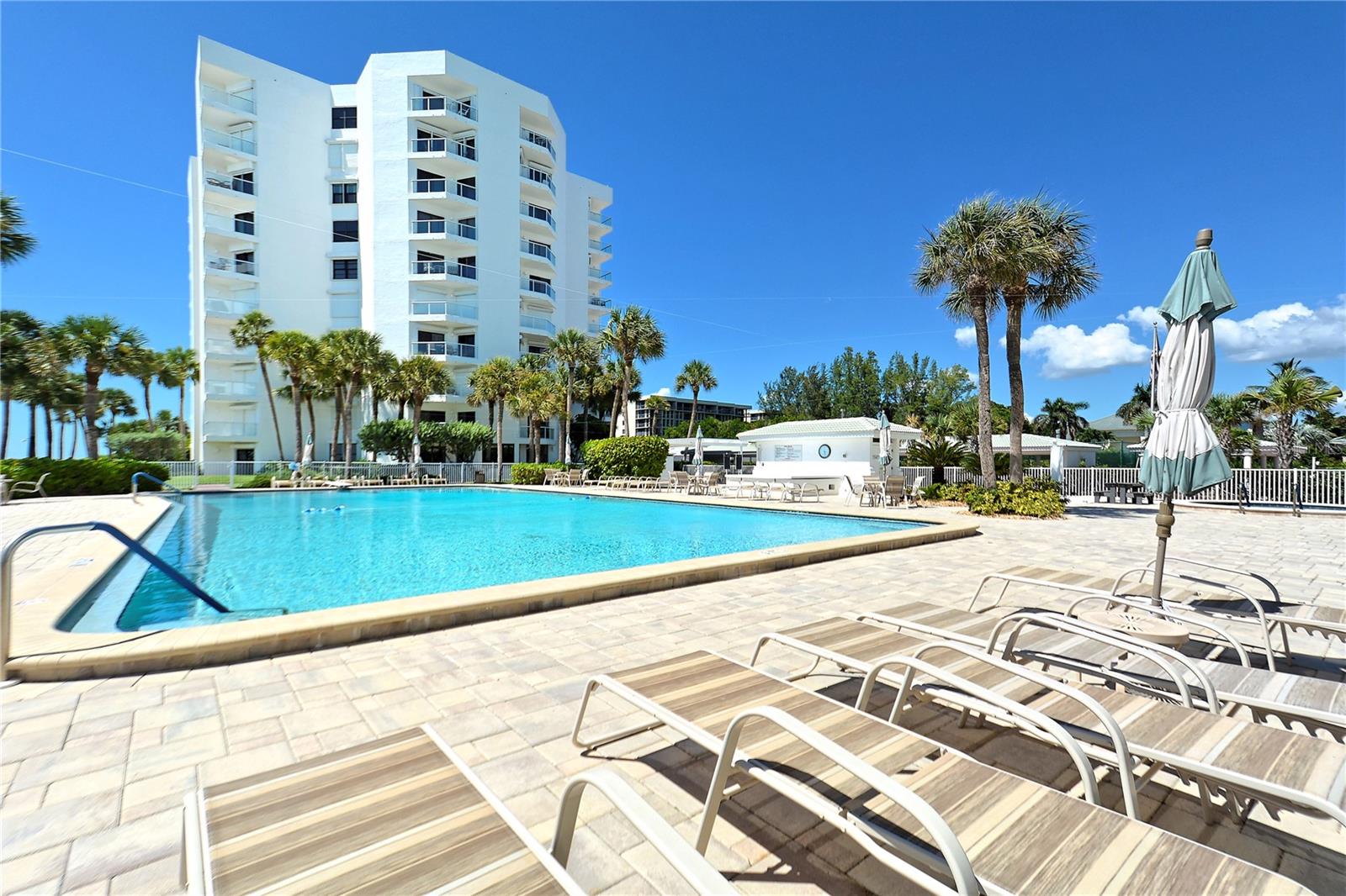 PRIVATEER SOUTH - Residential