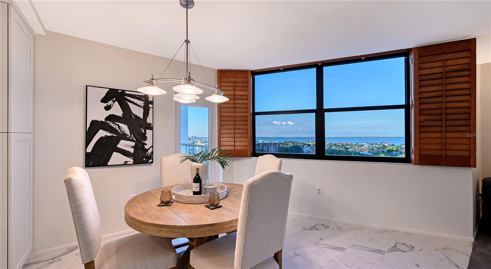 PRIVATEER SOUTH - Residential