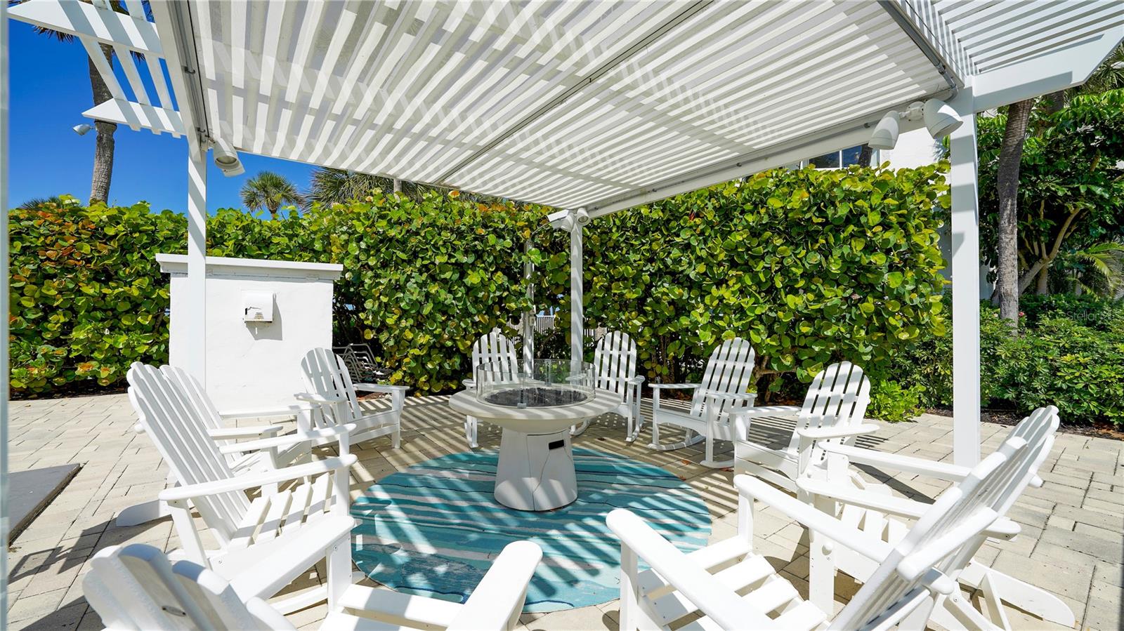 PRIVATEER SOUTH - Residential