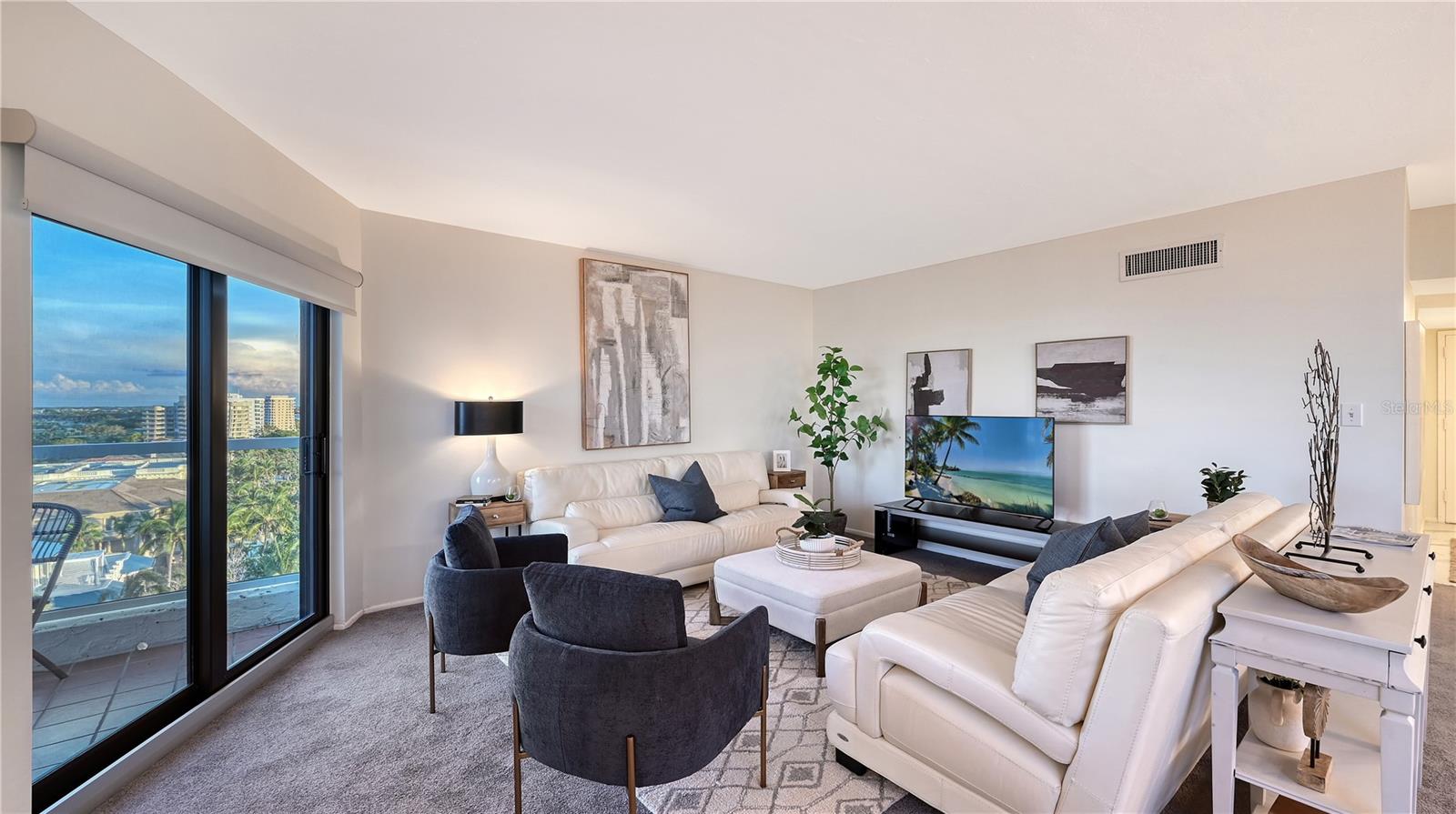 PRIVATEER SOUTH - Residential