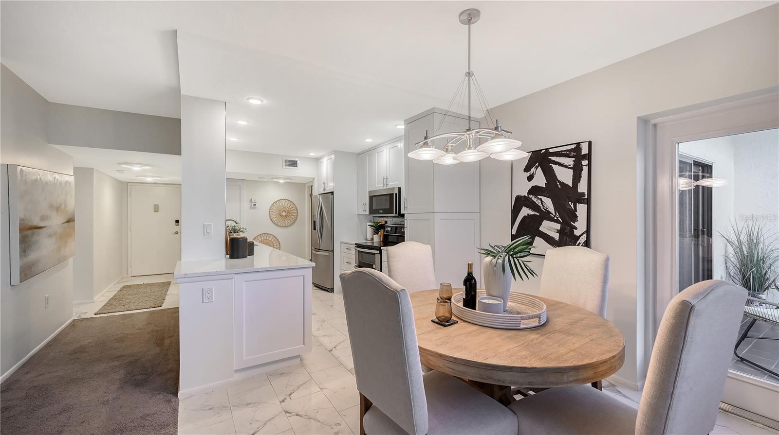 PRIVATEER SOUTH - Residential