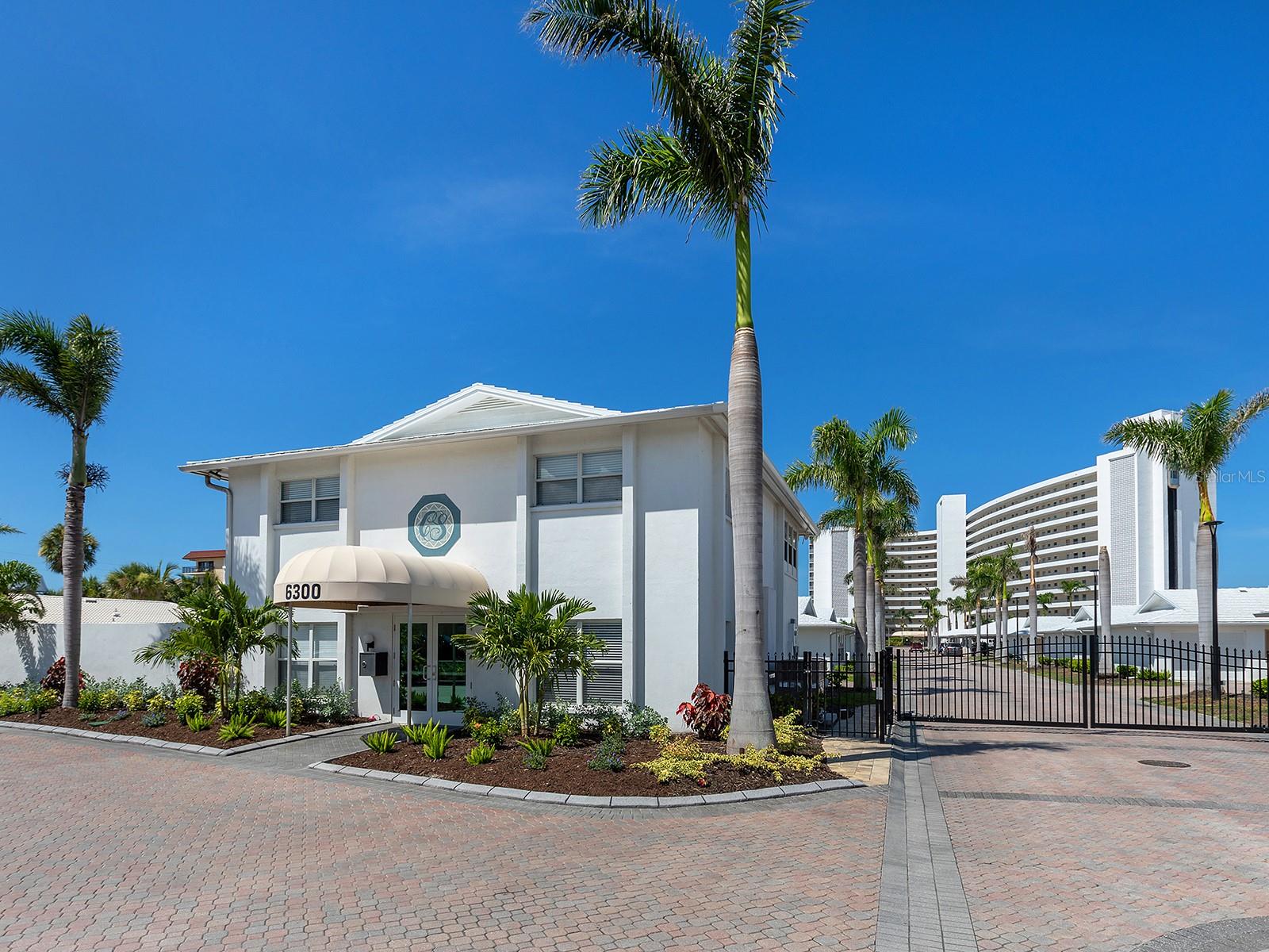 CRYSTAL SANDS 2 - Residential