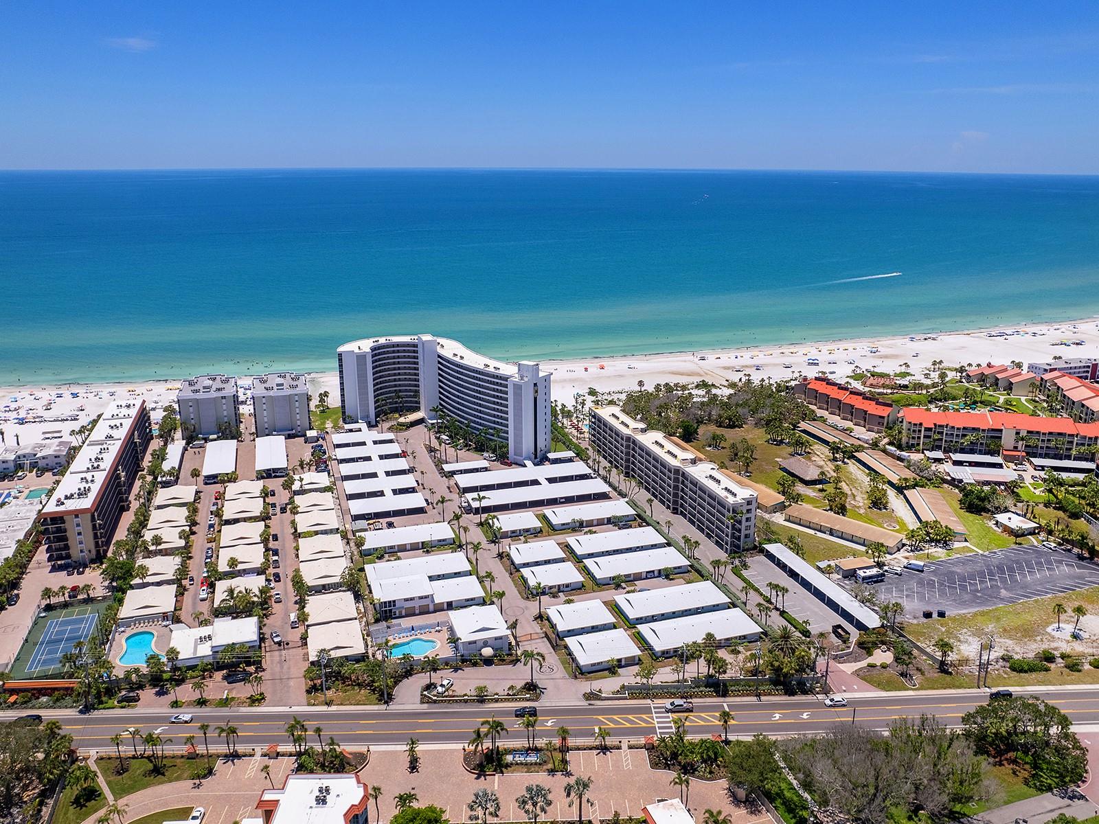 CRYSTAL SANDS 2 - Residential