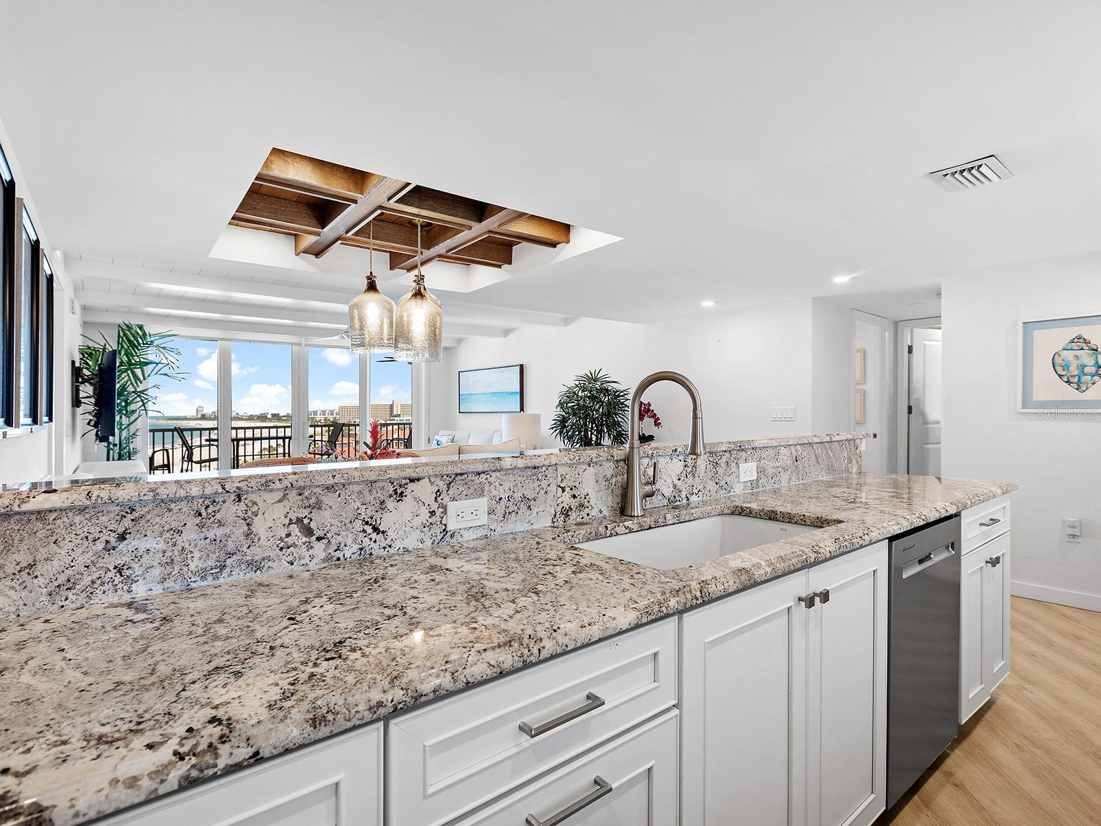 CRYSTAL SANDS 2 - Residential