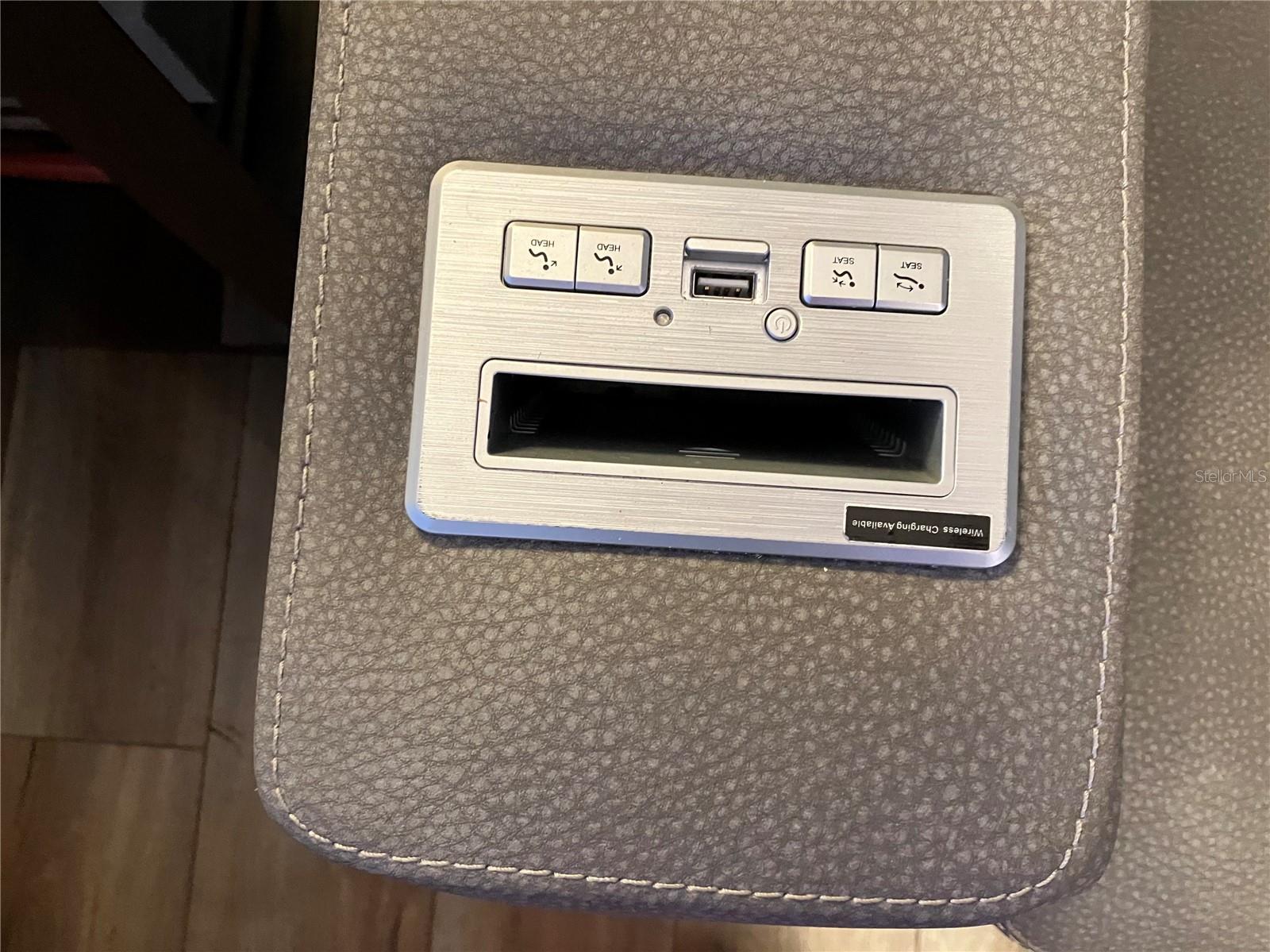 PARADISE LAKES RESORT CONDO - Residential