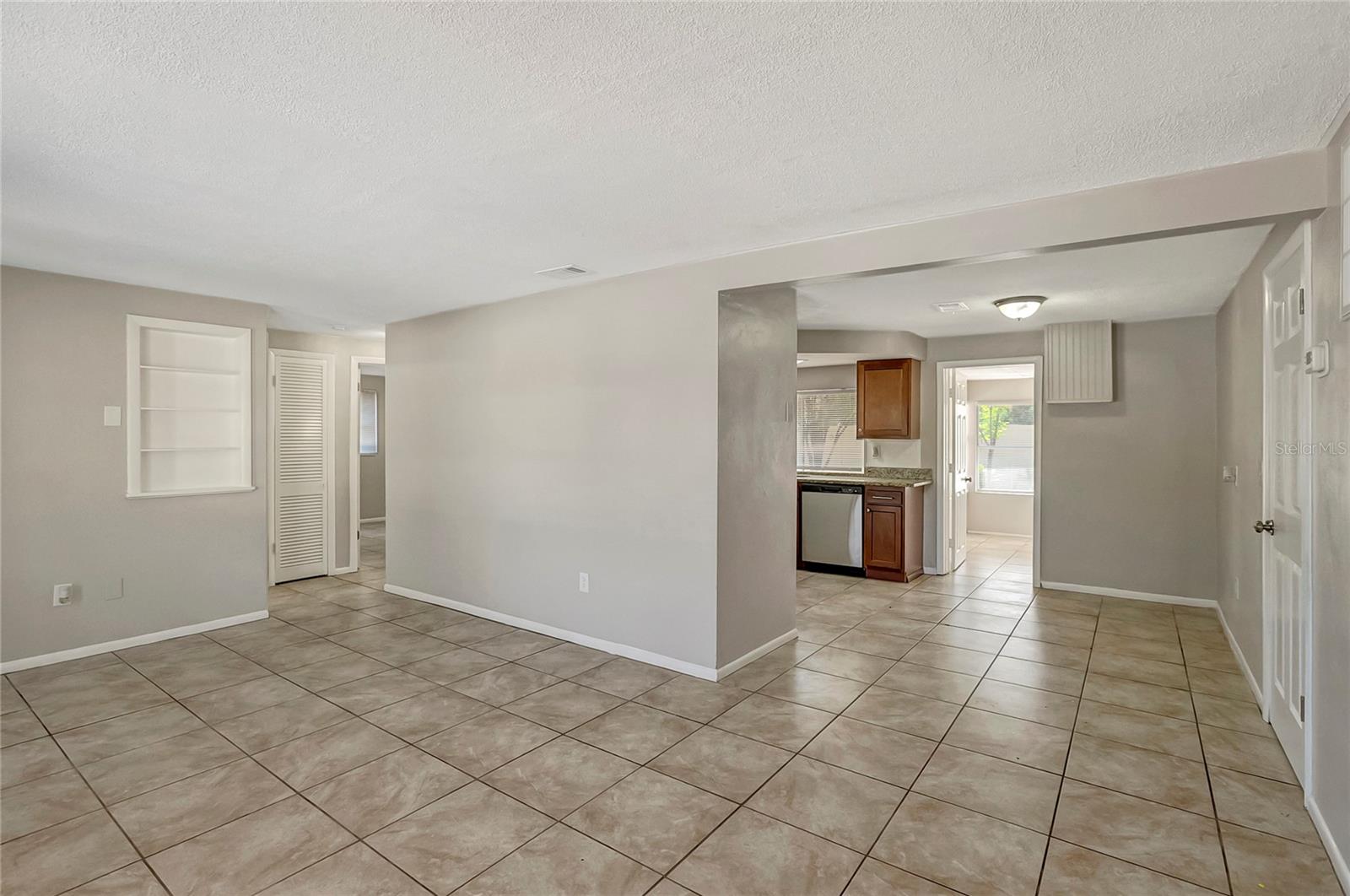 BEACON SQUARE - Residential