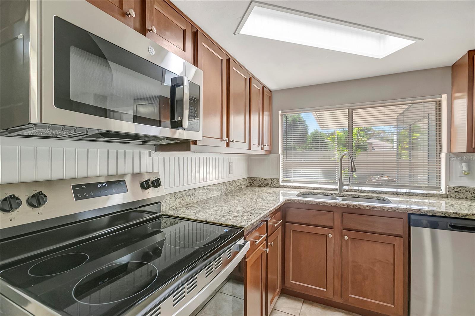 BEACON SQUARE - Residential