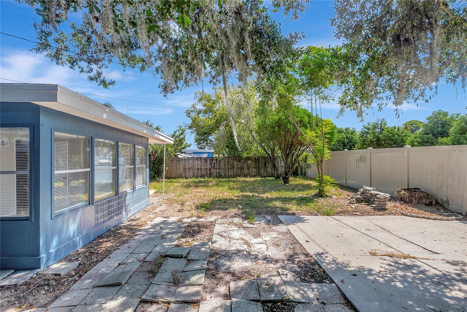 BEACON SQUARE - Residential