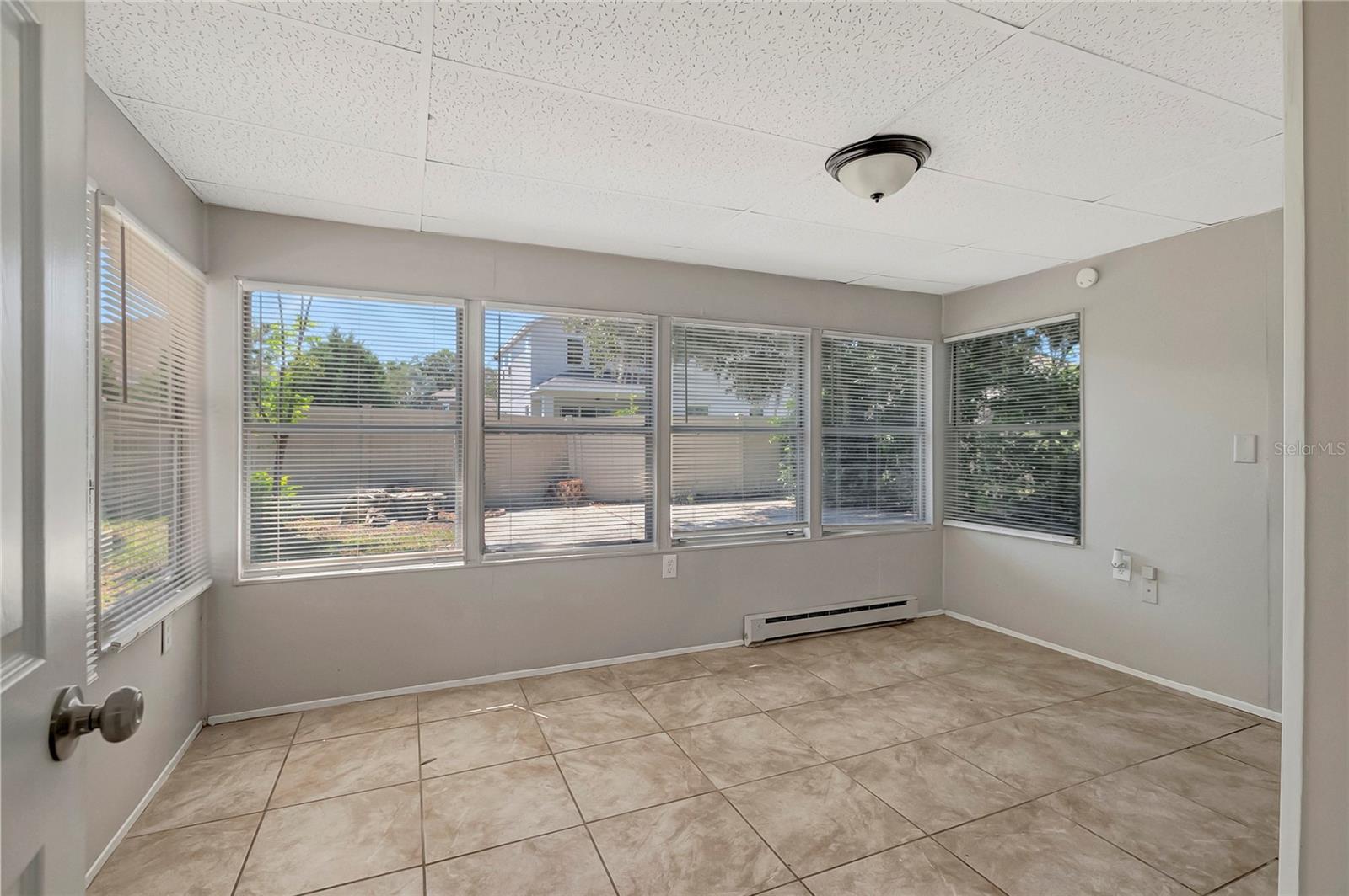 BEACON SQUARE - Residential