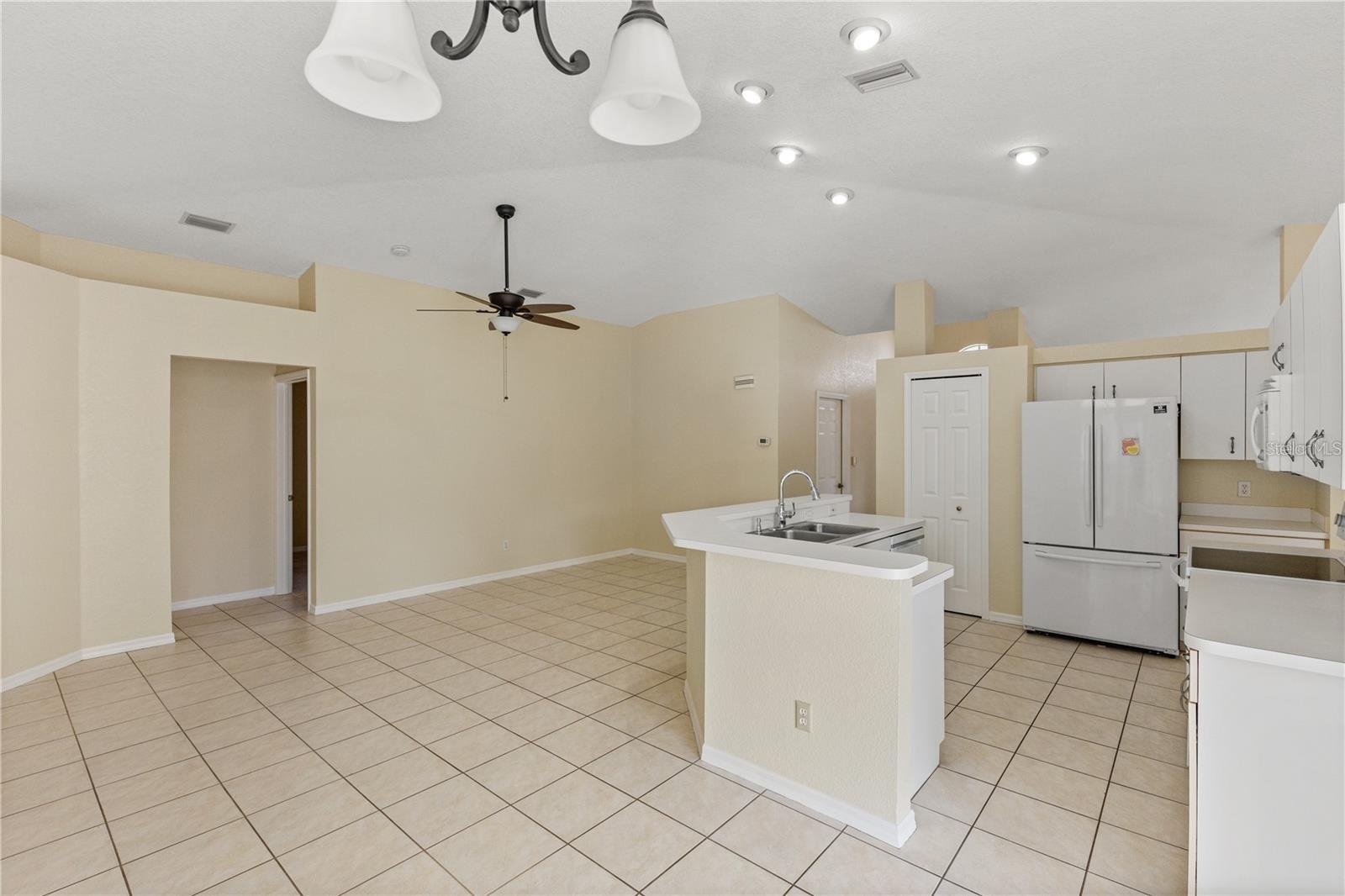 PORT CHARLOTTE SUB 11 - Residential Lease