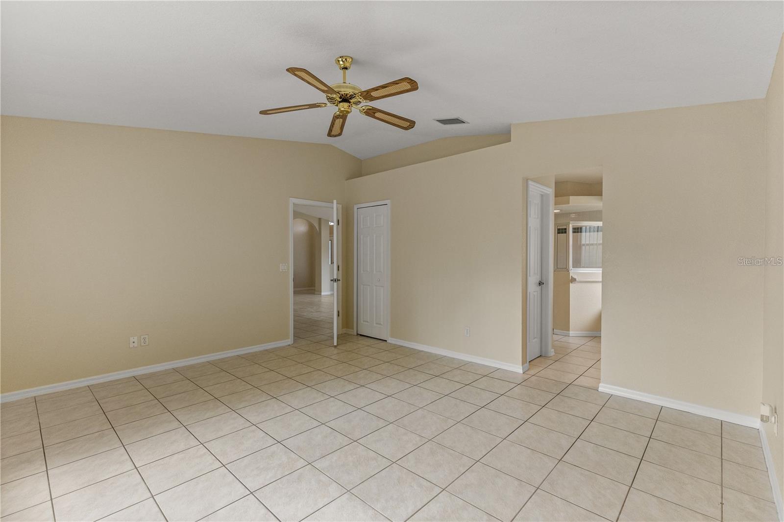 PORT CHARLOTTE SUB 11 - Residential Lease