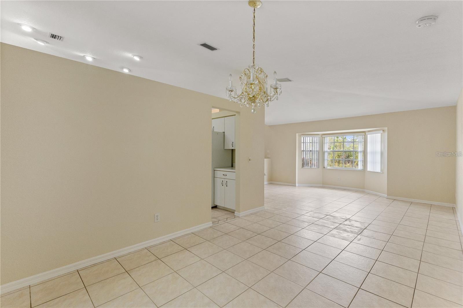 PORT CHARLOTTE SUB 11 - Residential Lease