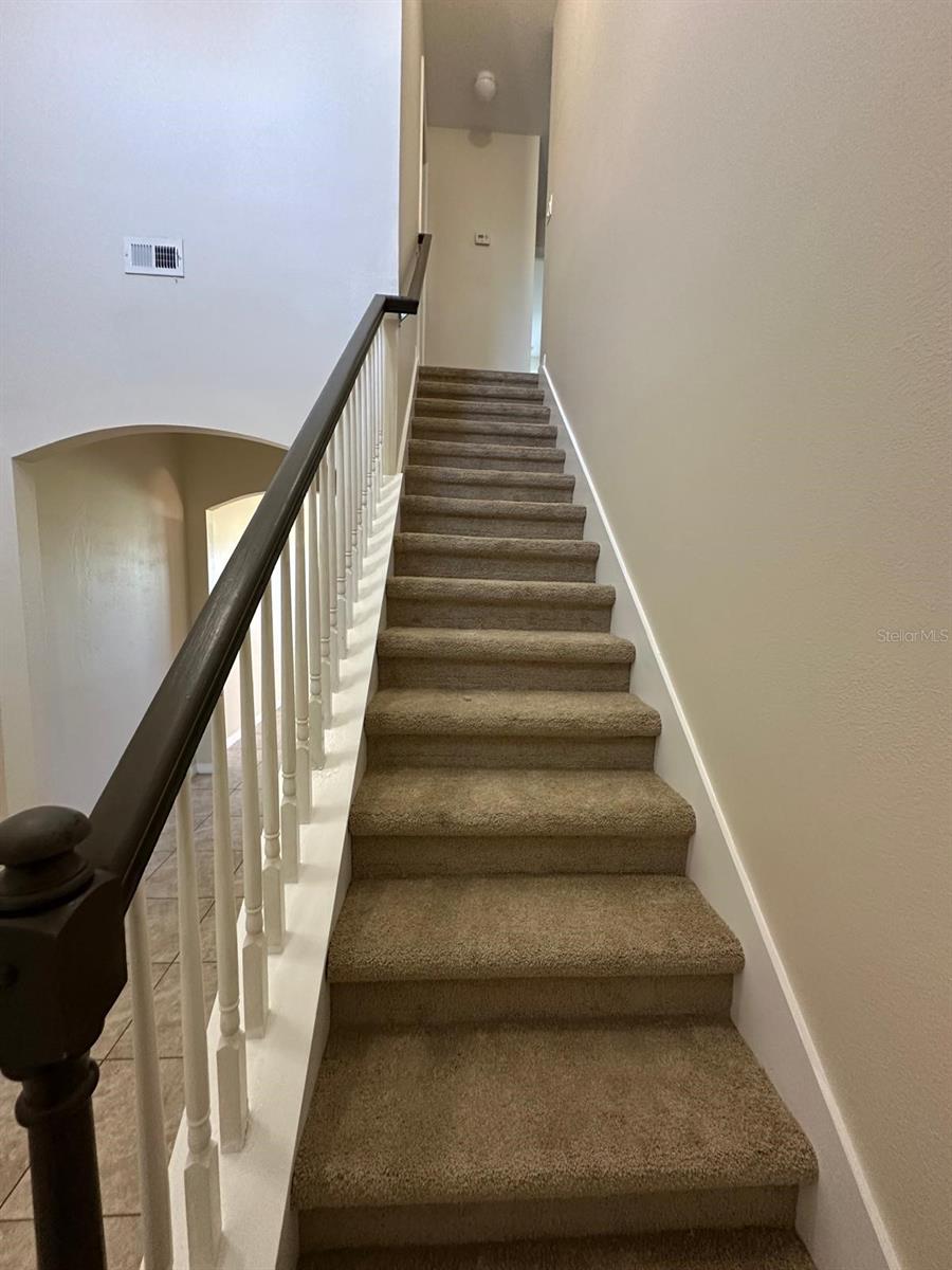 OAK RIDGE PLACE - Residential Lease