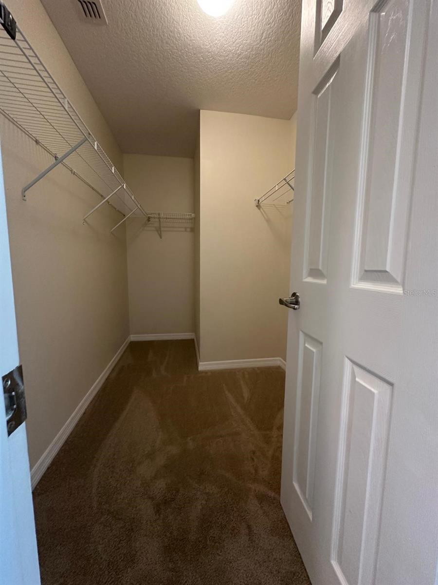 OAK RIDGE PLACE - Residential Lease